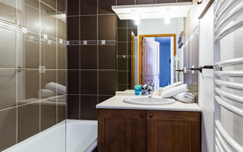 Aparthotel Lagrange Les De L'adet 3*