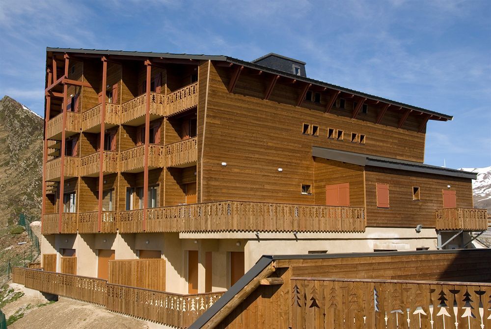 Aparthotel Lagrange Les De L'adet 3*